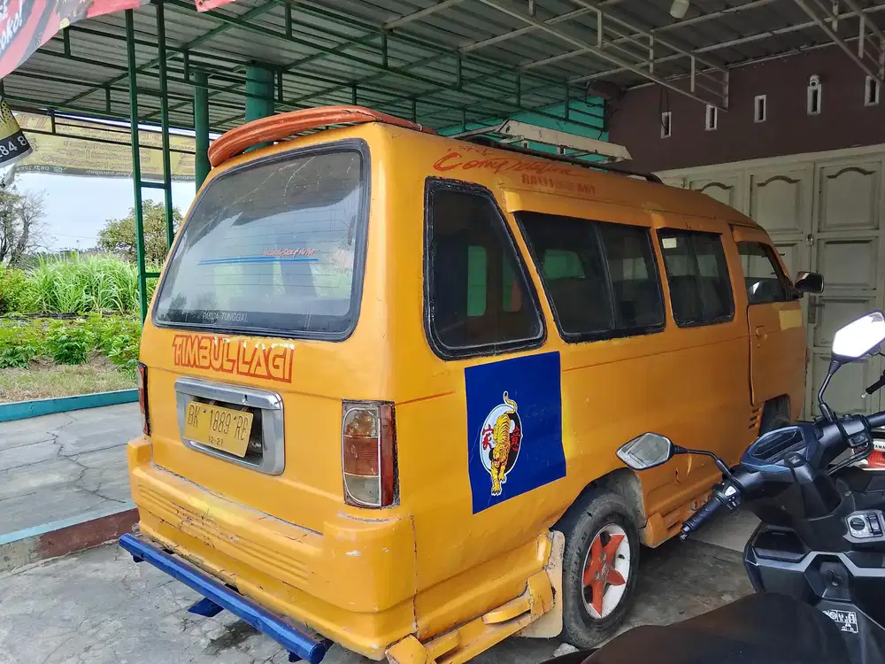 Suzuki Futura 1996 Bensin