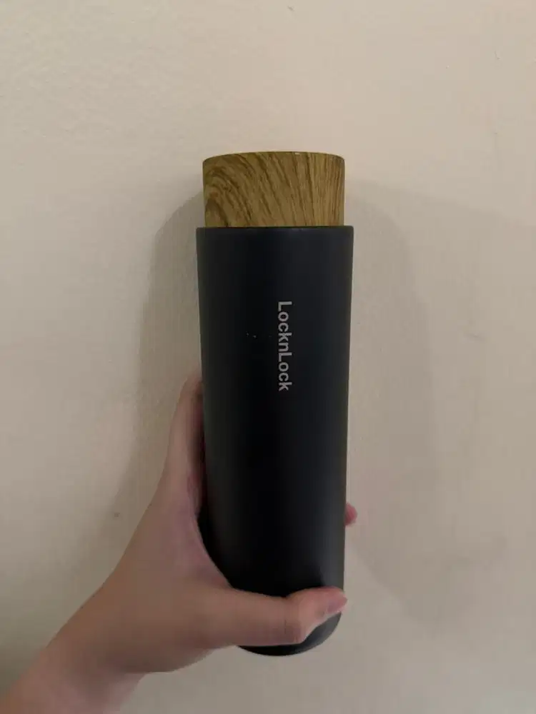 Thermos Lock n Lock Hitam