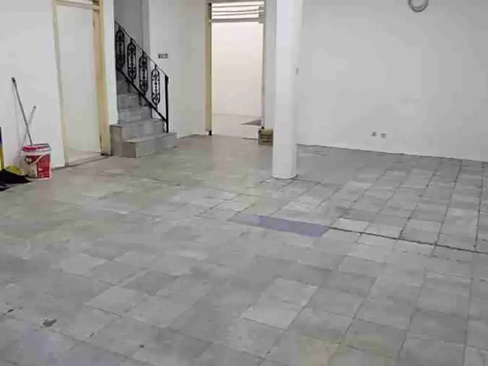 SEWA RUKO STRATEGIS RAMAI MAINROAD CIKAWAO (FH)