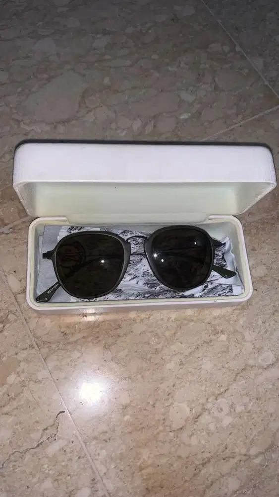 Kacamata Moncler MC011505 model