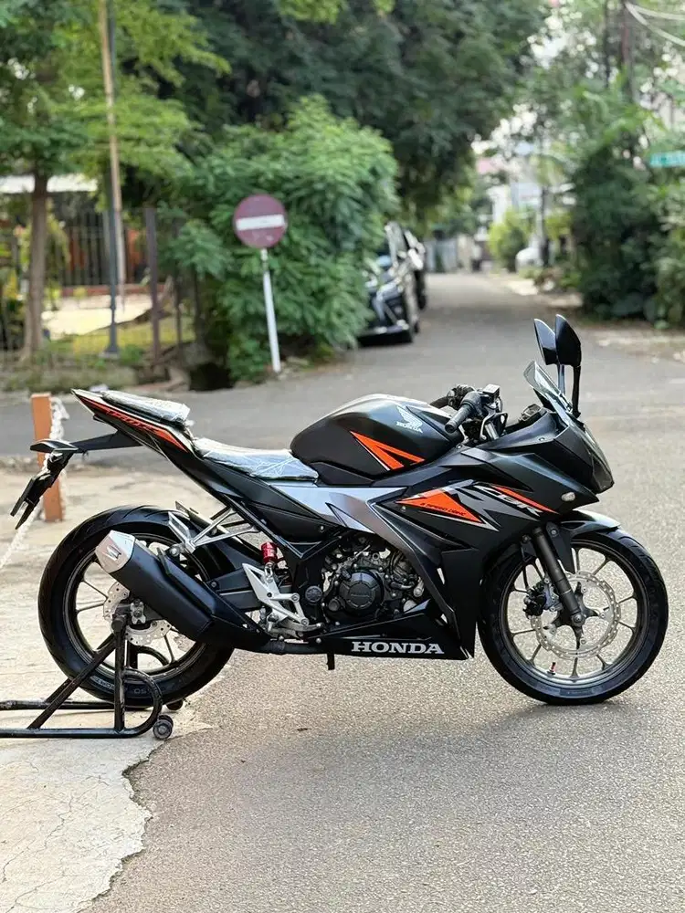 HONDA CBR 150 FACELIFT, THN 2019 MULUS DAN SIAP PAKAI