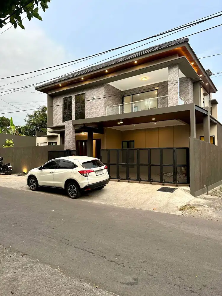 Rumah Mewah Akses Mudah di Wedomartani