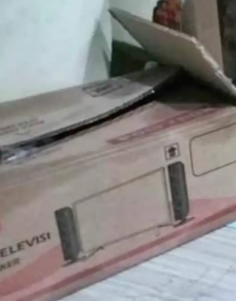 Speaker pasif tower Polytron