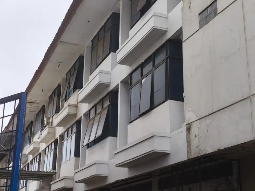 Di Sewakan Ruko 3 Gabung Di Astana Anyar Kondisi Bagus