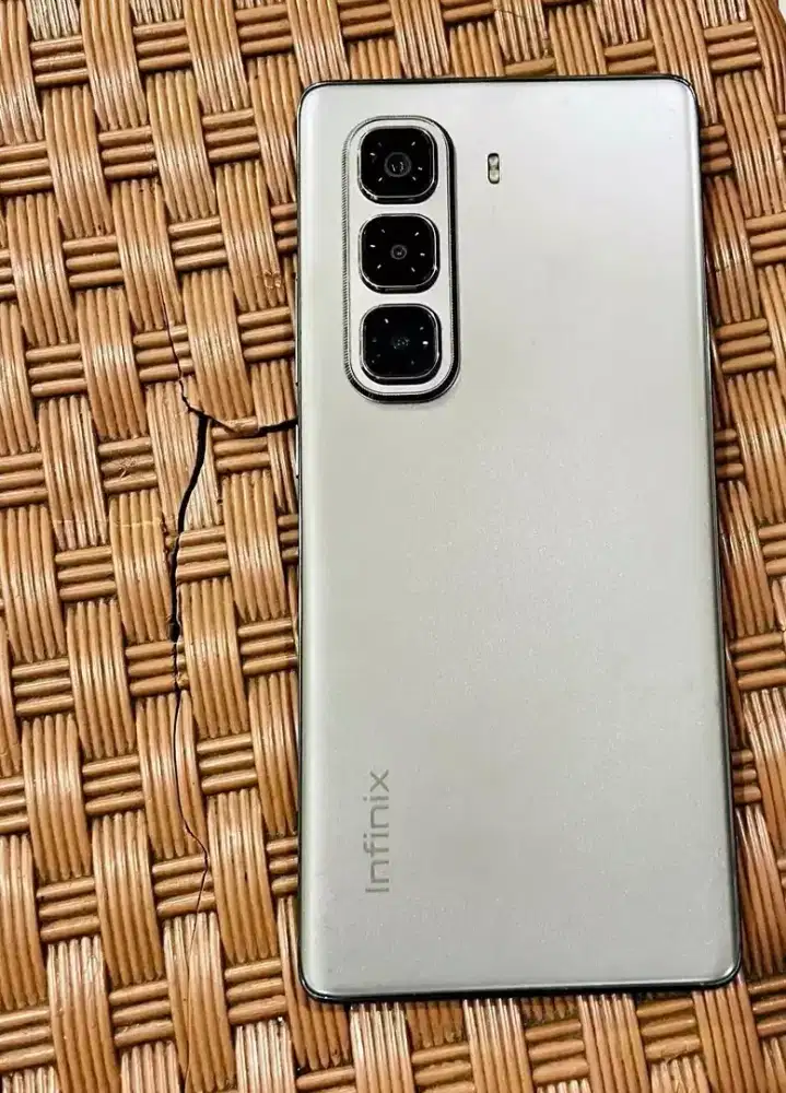 Infinix hot 50 pro plus 8/256