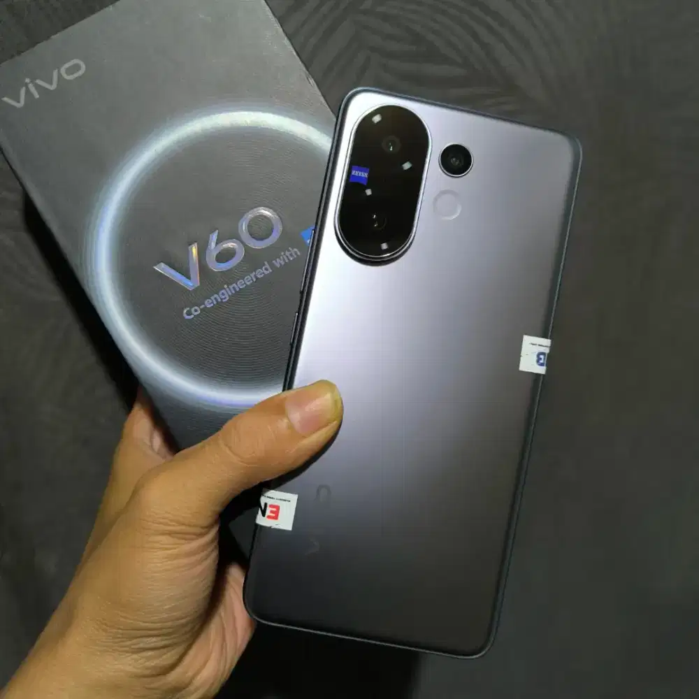 VIVO V60 5G RAM 12/256GB MASIH BERGARANSI