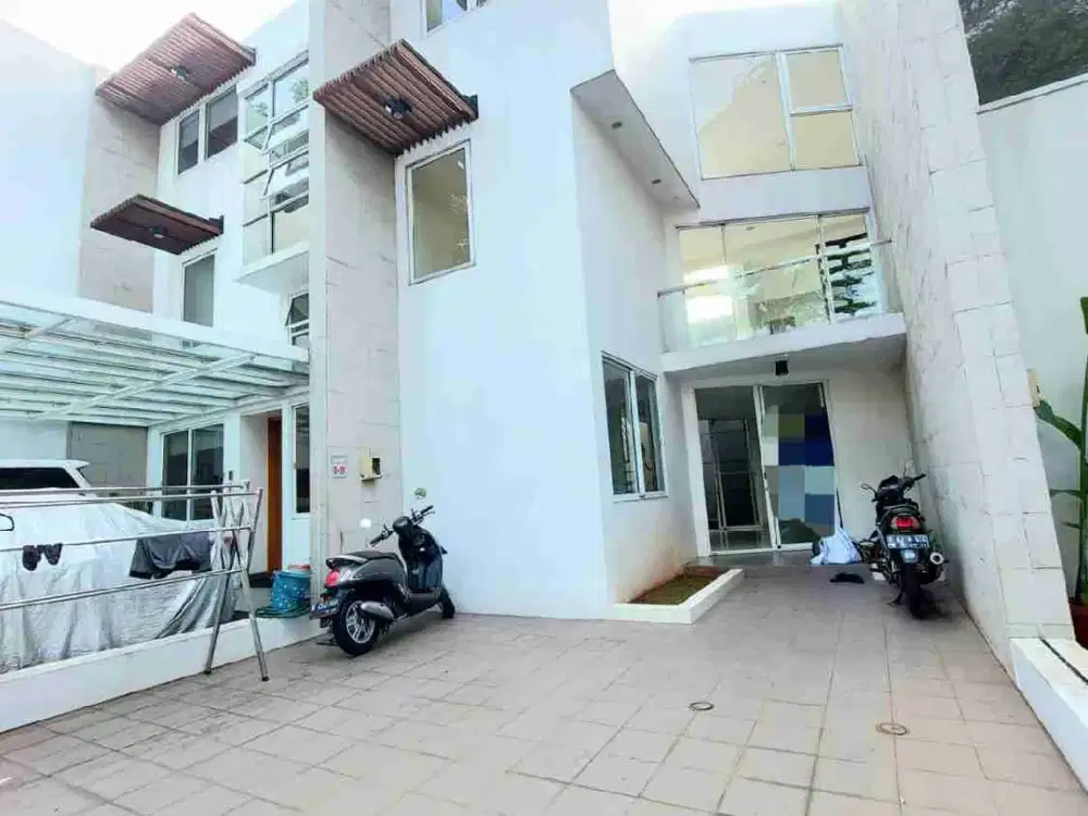 Dijual Rumah Bagus Siap Huni di Discovery Bintaro Jaya