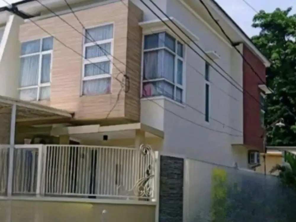 Rumah Hook 2 lantai Manyar Indah furnish