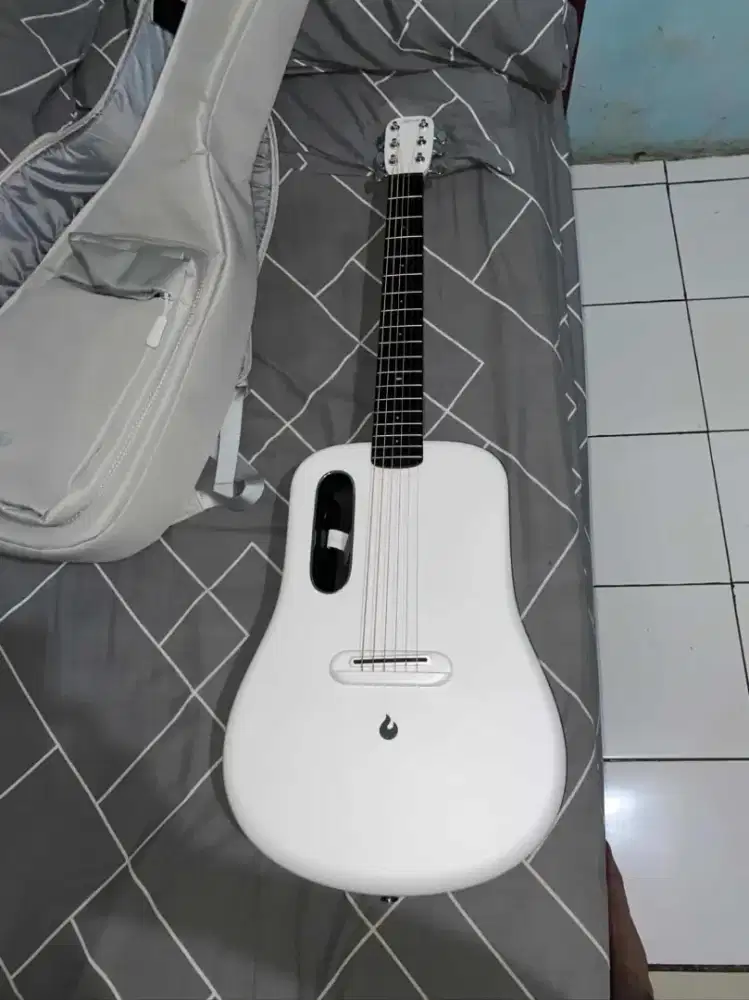 Lava Me 4 Carbon Fiber Guitar