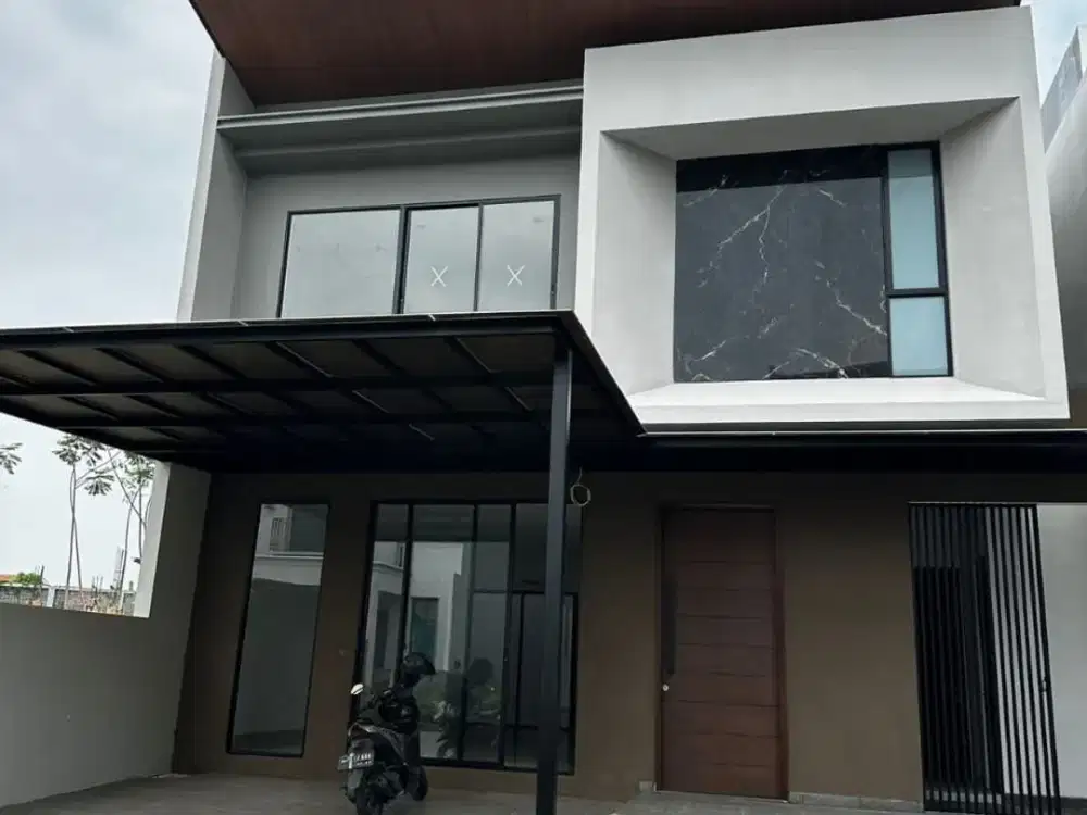 RUMAH CITRALAND CRYSTAL GOLF FINISHED GOOD, CARPORT 2