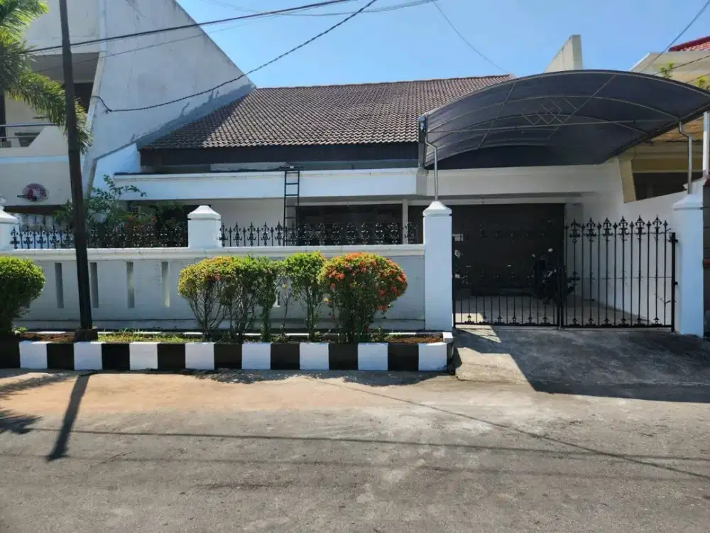 RUMAH DHARMAHUSADA INDAH STRATEGIS, FURNISHED