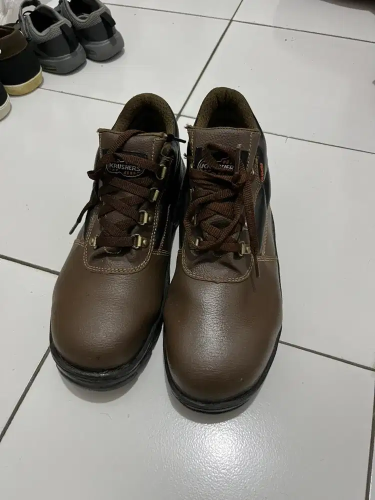 Sepatu Safety Krushers / Safety Shoes