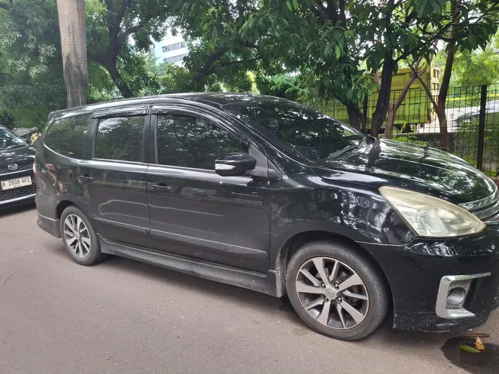 Nissan Grand livina 2017 Bensin