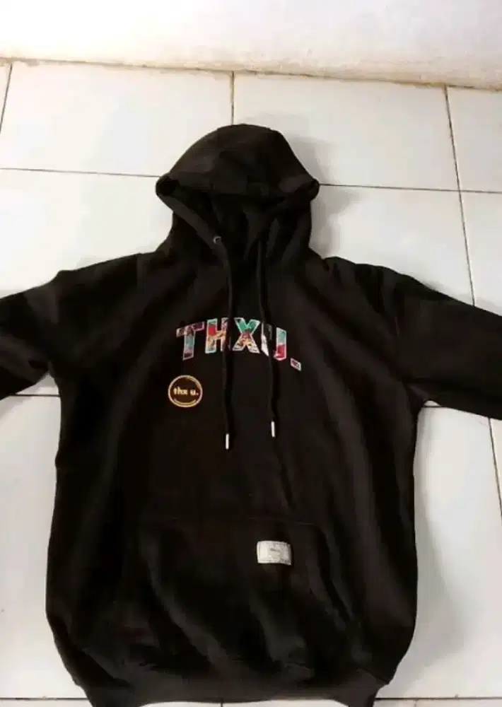 Jaket Hoodie Jumper Bekas Gratis