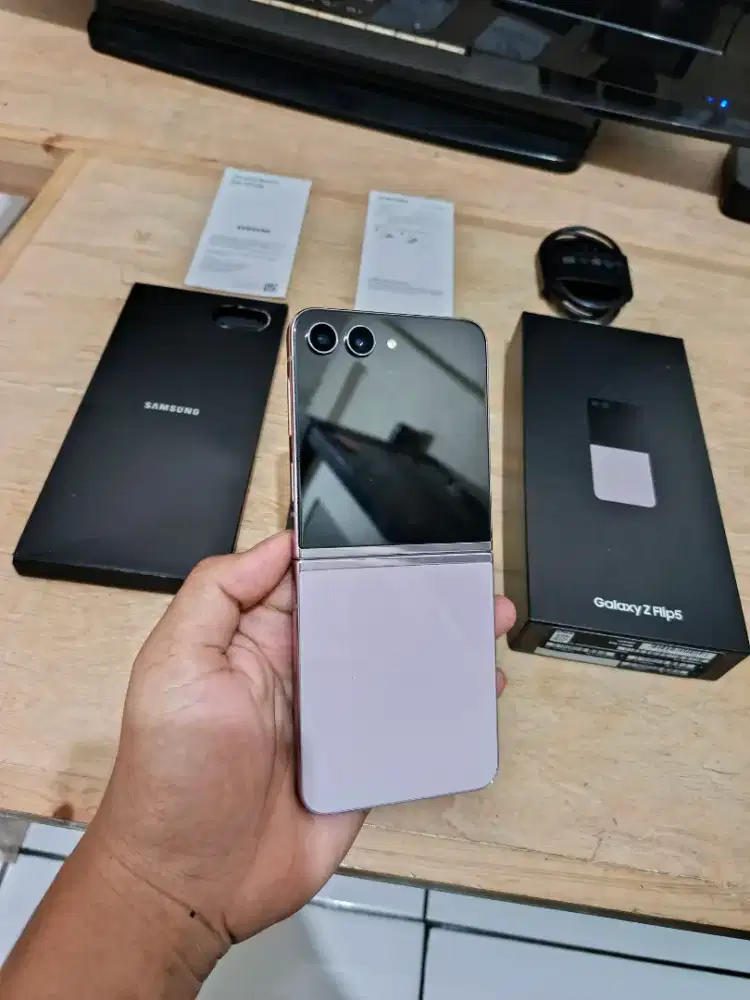 JUAL CEPAT SAMSUNG Z FLIP 5 512 GB SEIN SECOND MURAH