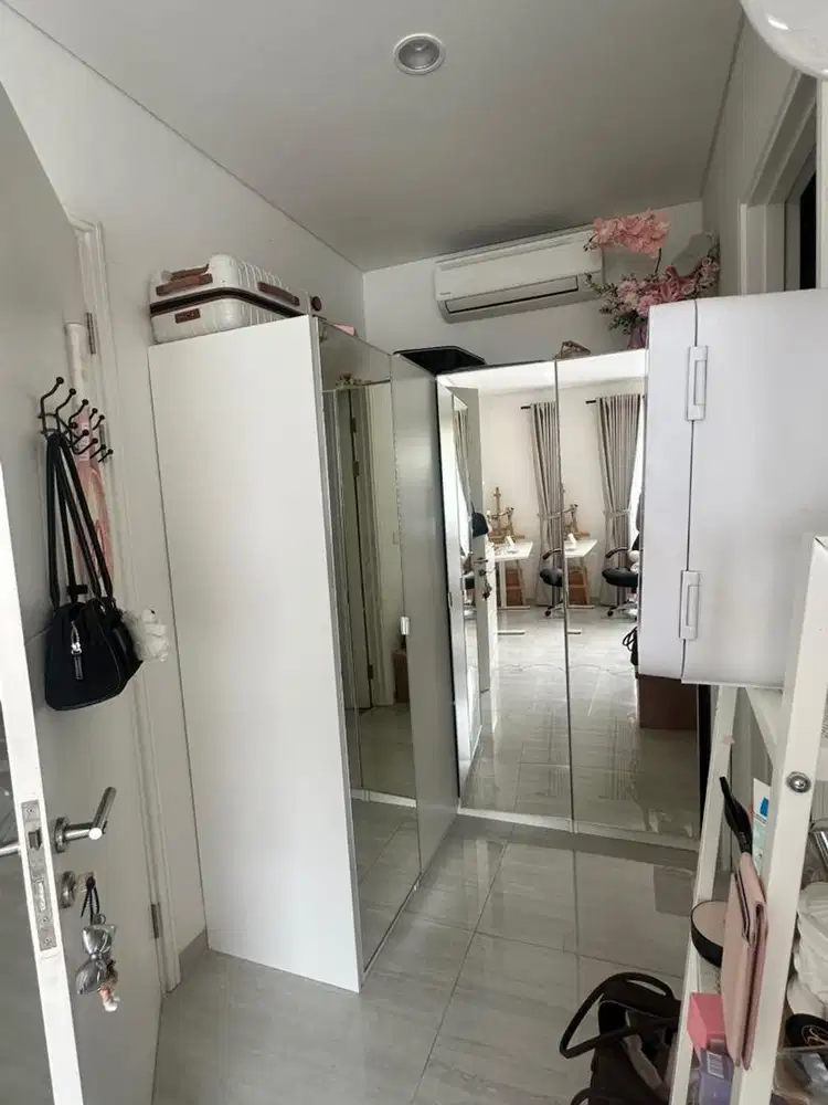 lemari ikea putih 4 pintu