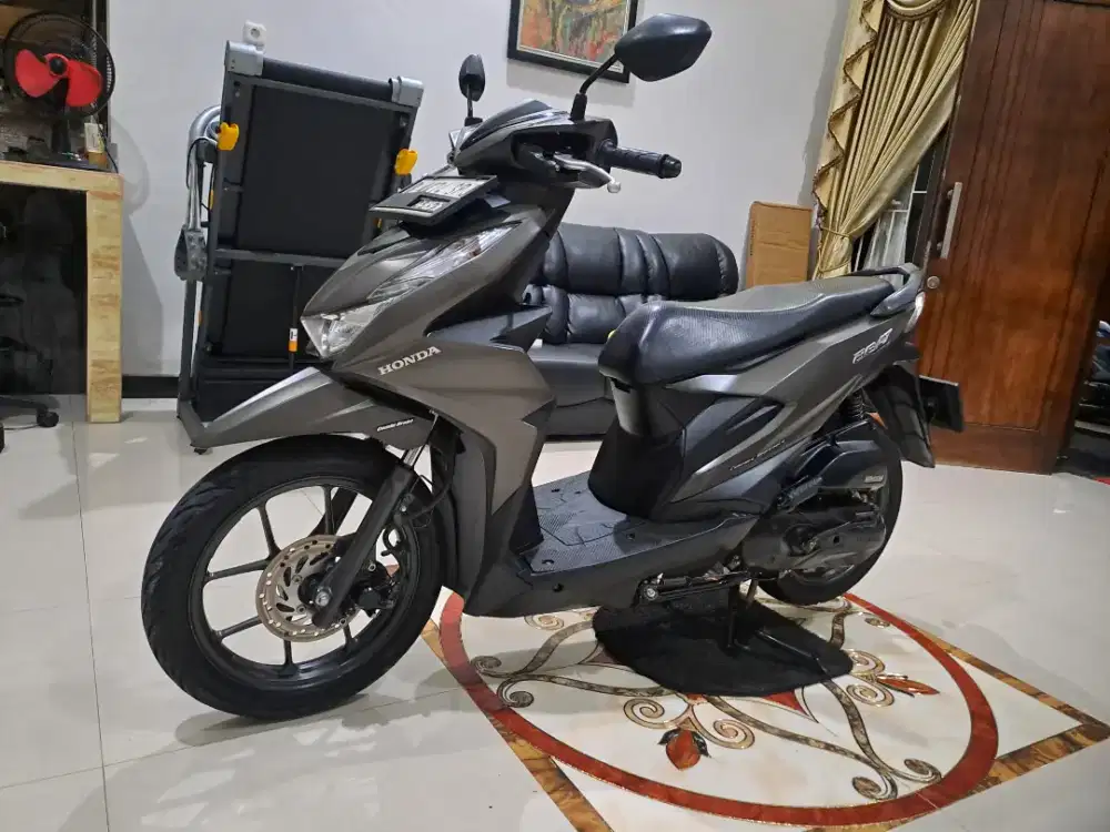 Honda Beat Deluxe pajak hidup panjang
