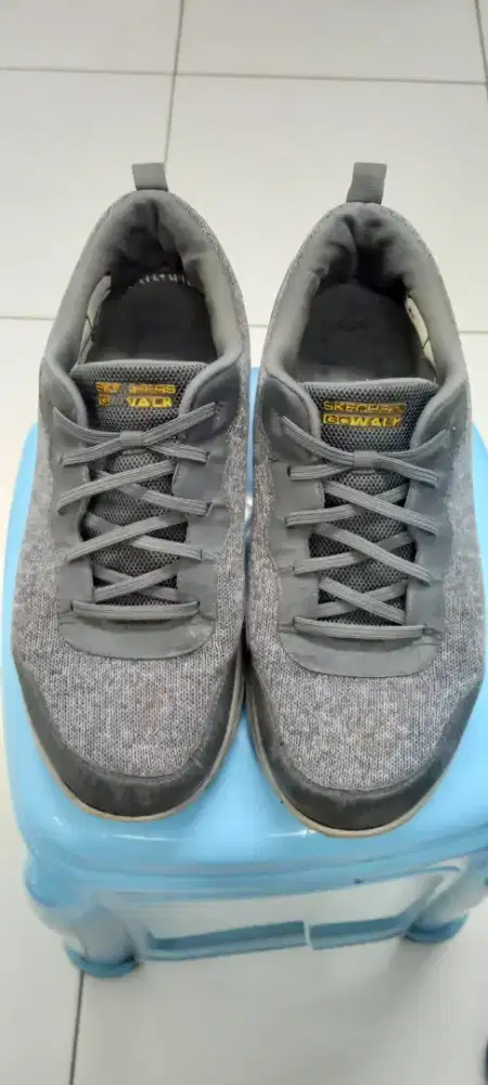 Sepatu skechers jual cepat