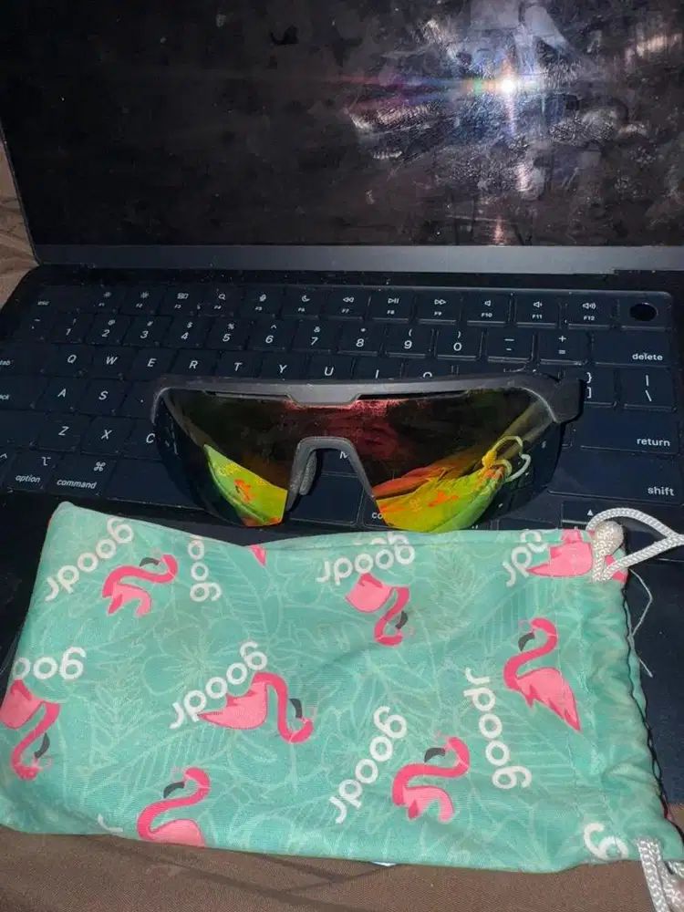 Goodr series BOLT G-do it for the victory dance