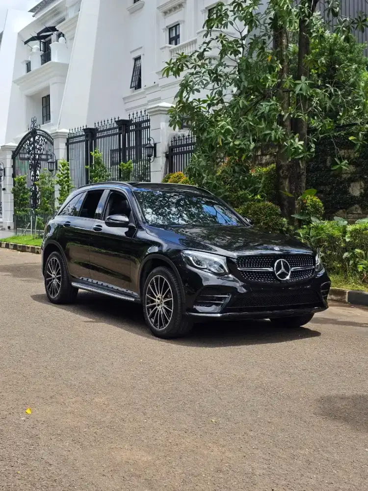 CASH! Mercedes Benz GLC200 AMG Night edition