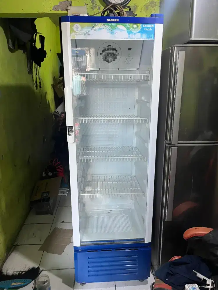 Showcase/Kulkas Sanken JUMBO GRATIS ANTAR