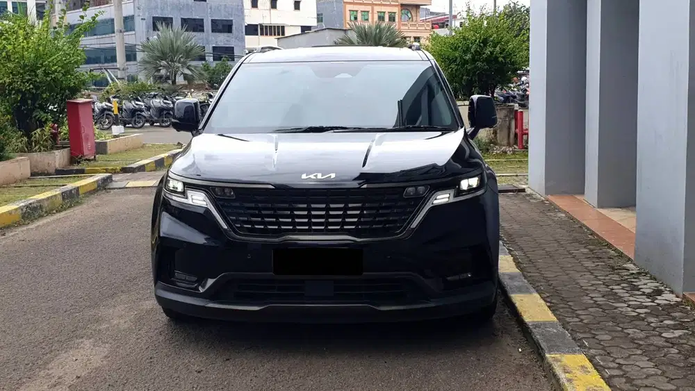 Kia Grand Carnival Premiere 2.2 CRDi Diesel 11 Seater 2022 Like New