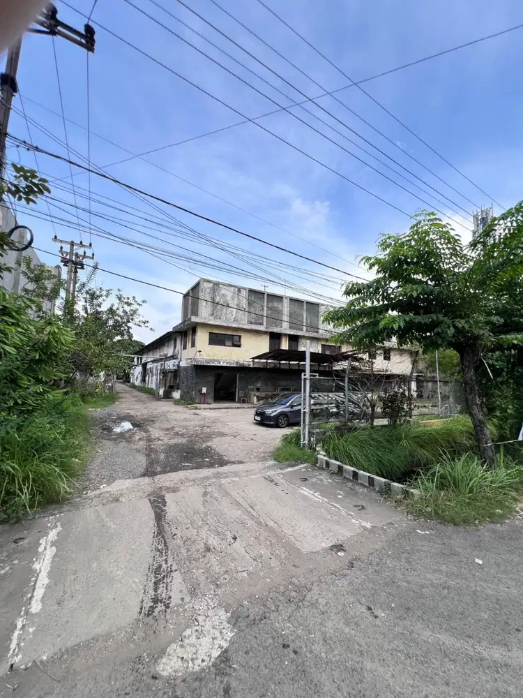 DIJUAL BANGUNAN INDUSTRI EX PABRIK BRIGJEND KATAMSO! LOKASI STRATEGIS!