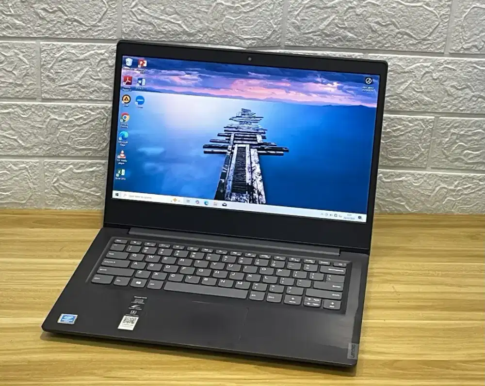Laptop Lenovo Ideapad S145