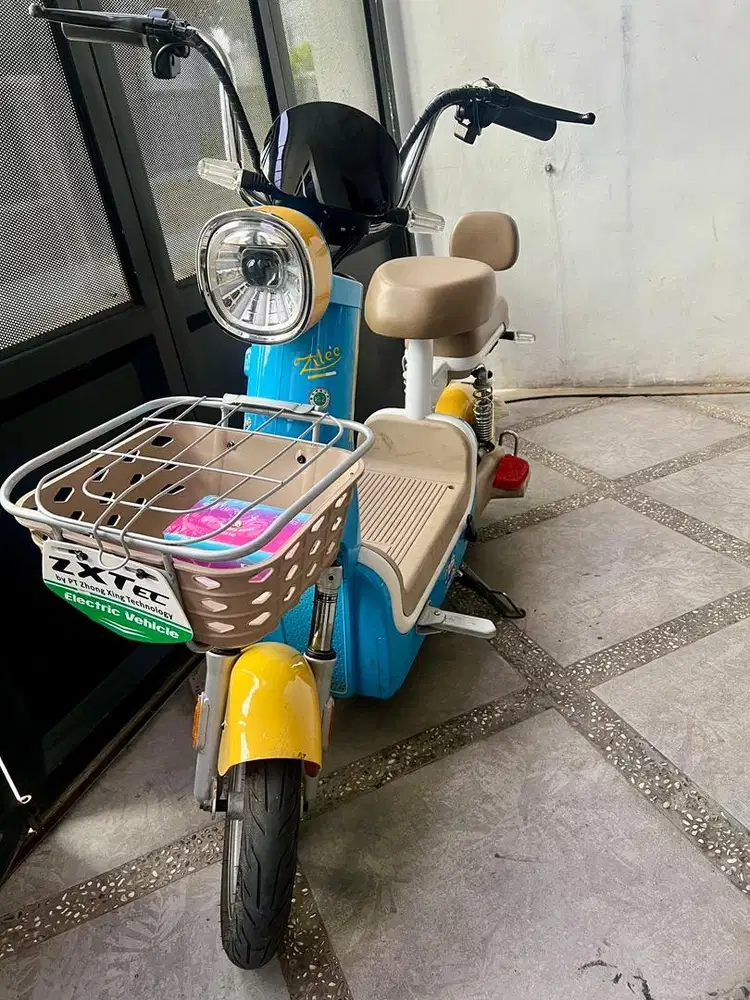 Sepeda Listrik ZXTec Little Mary
