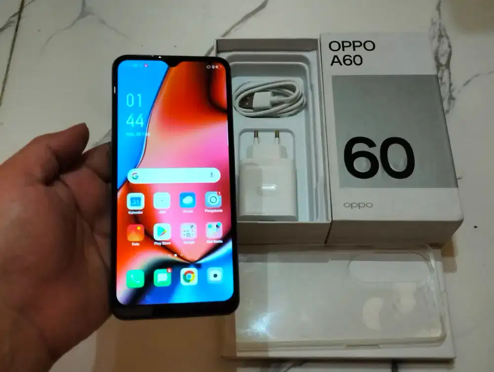 BUTUH UANG OPPO A60 RAM 8GB / 256GB 4G LTE 6.67in Finger 50MP 5000Mah