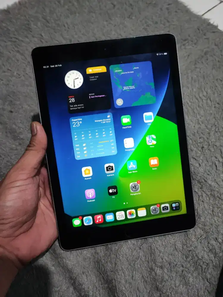 iPad air 2 32gb wifi pad dan charger eks ibox