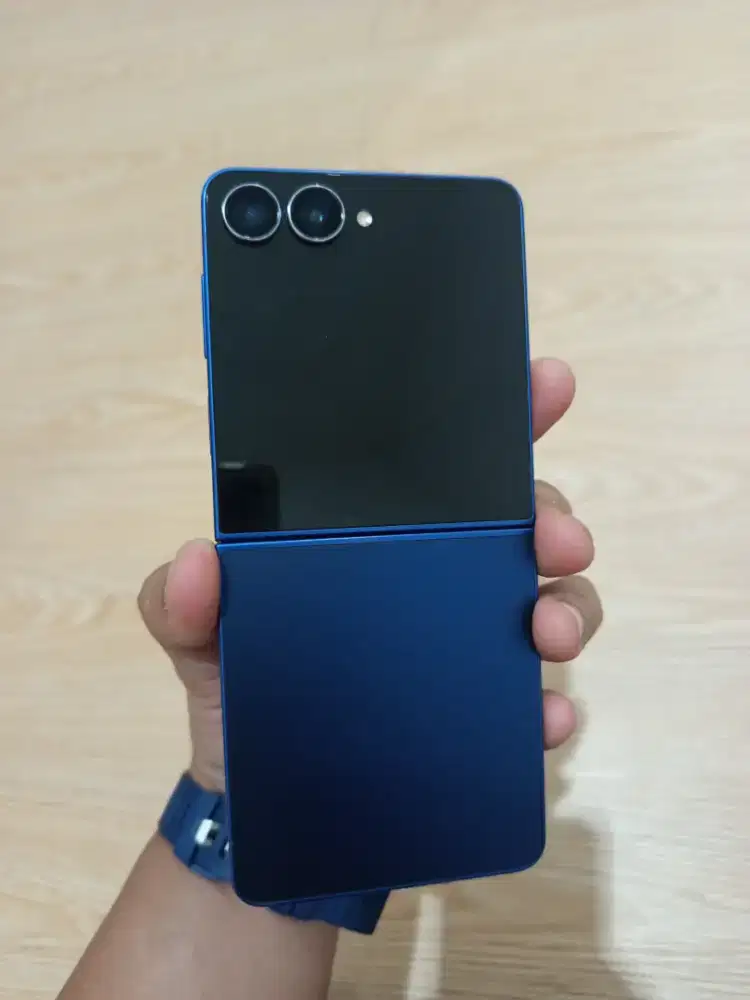 Samsung Flip 7 5g Ram 12/256Gb