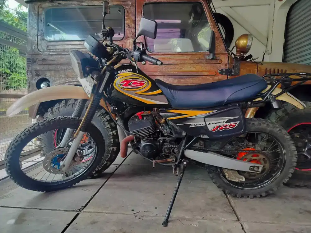 Suzuki TS 125 2004