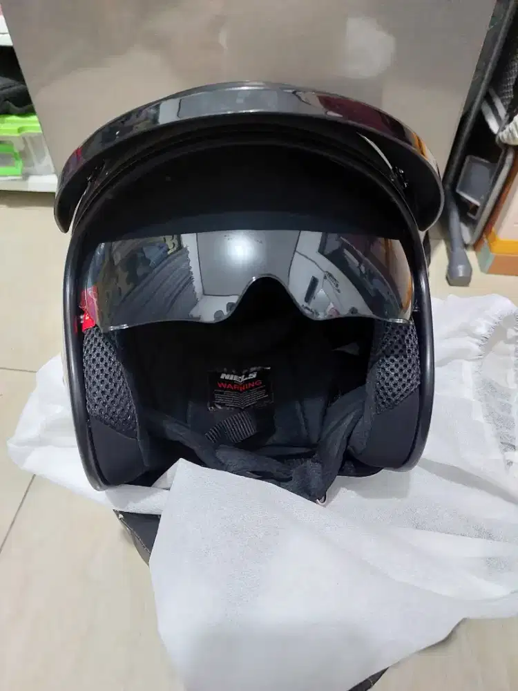 Helm Bogo Niels Fino Cream ( L)