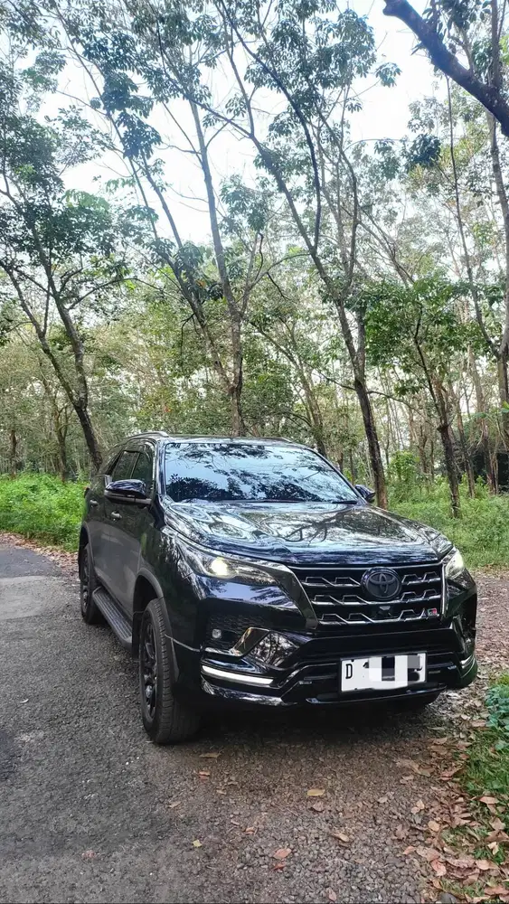 Toyota Fortuner GR  2.8 diesel AT 2024 (2023) low km
