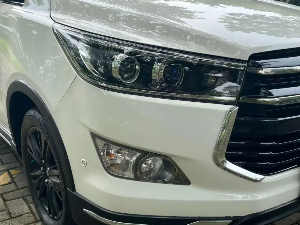 VENTURER AT DIESEL 2019 LOW KM