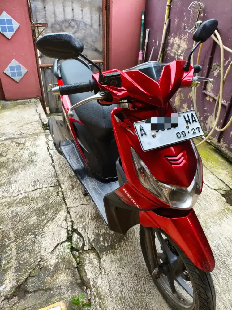 Beat Karbu 2012 Merah.