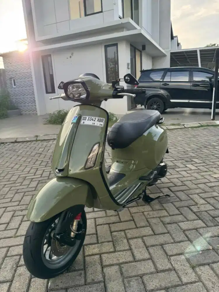 Vespa sprint 150cc Tahun 2023