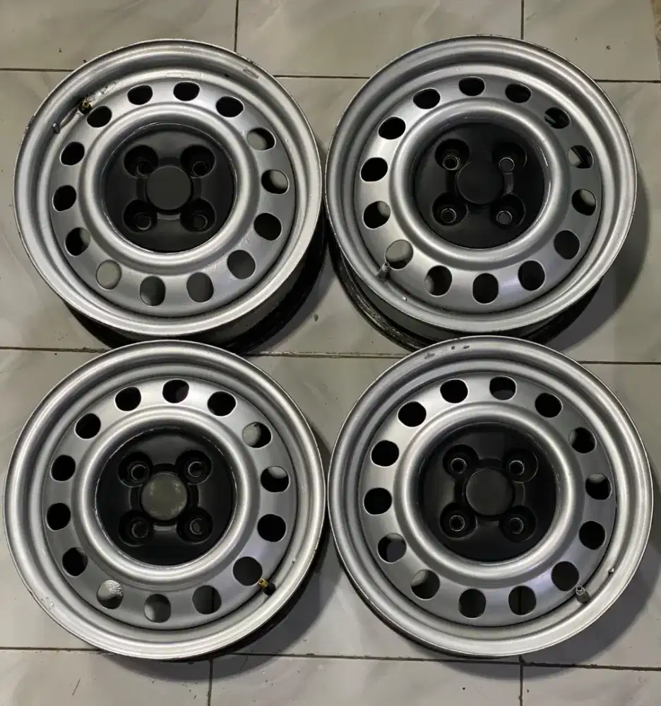 Velg Kaleng R14 4x100 ex Ori Great Corolla