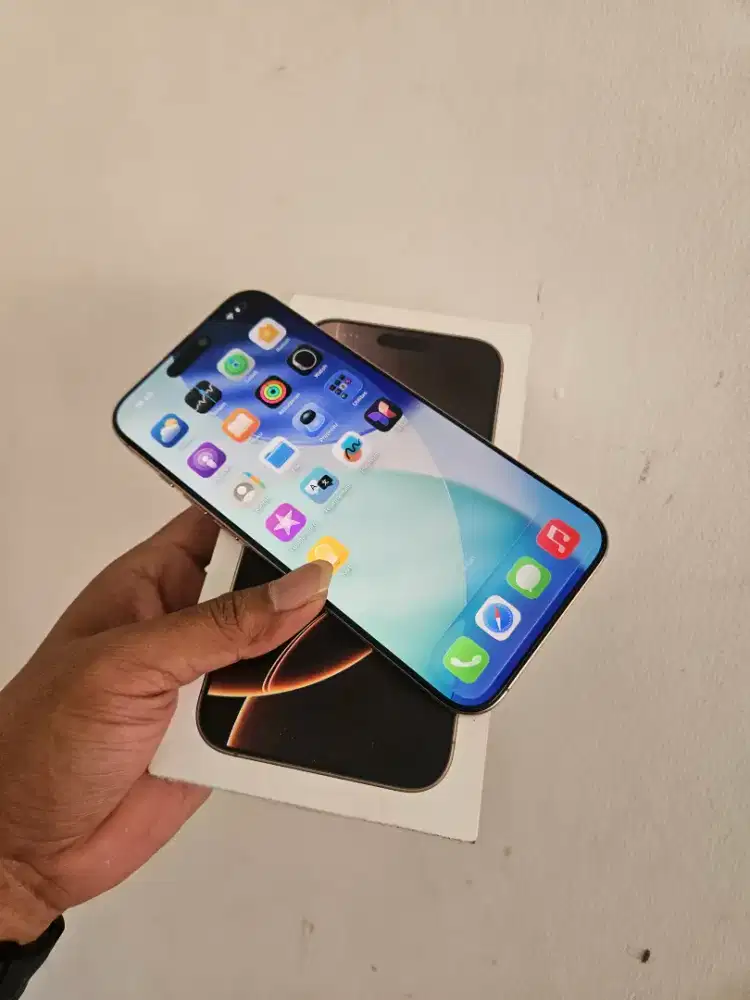 Iphone 16 pm 256gb cukai rezmi hb 90% fullset original like new