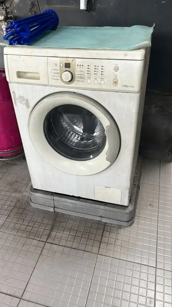 SERVICE KULKAS DAN MESIN CUCI PANGGILAN  ( FREZEER BOX & SHOWCASE. )