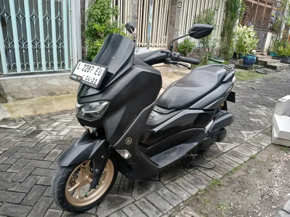 Jual n max pemakian 2021 km 40 rb istimewa samsat ikt manyar