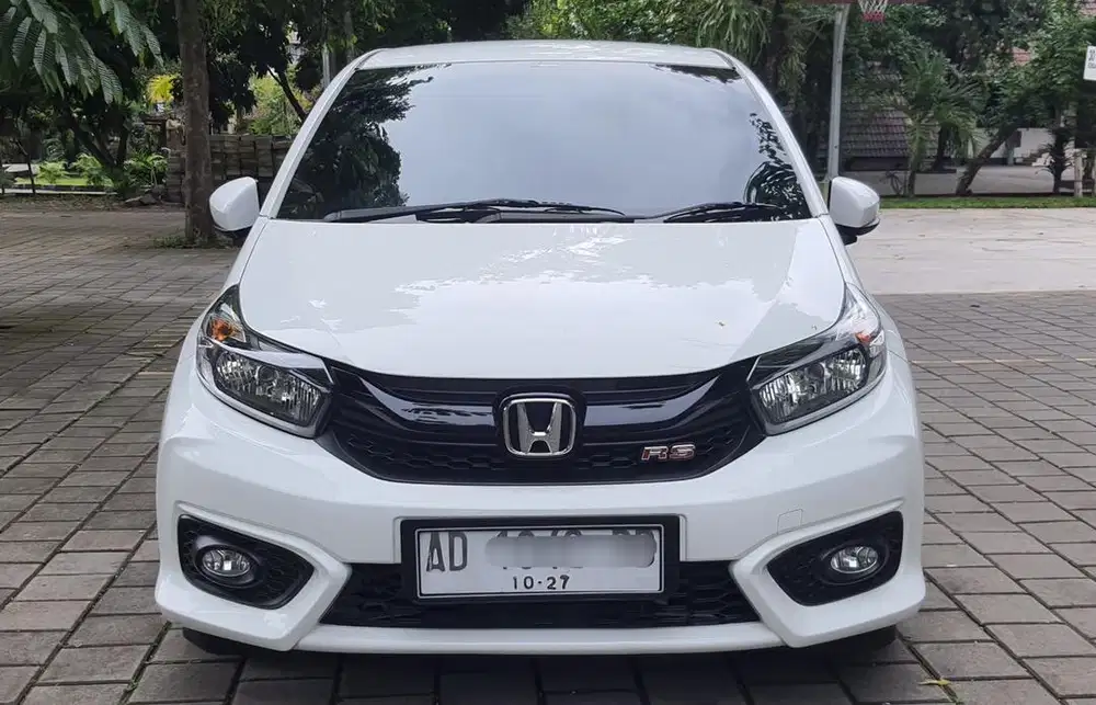 Brio RS AT Matic Low KM putih