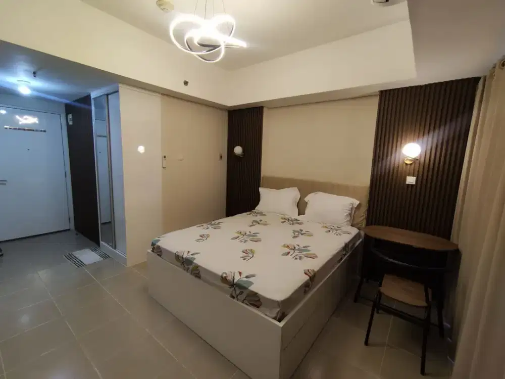 Sewa Apartemen Fully Furnish Semua Baru di Altiz Super Dekat Stsiun New Pondok Ranji