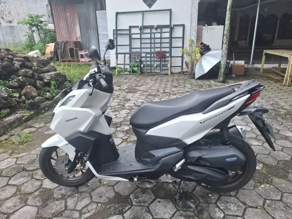 Vario 160 abs 2022 km 13rb bisa cash/kredit syariah TERMURAH