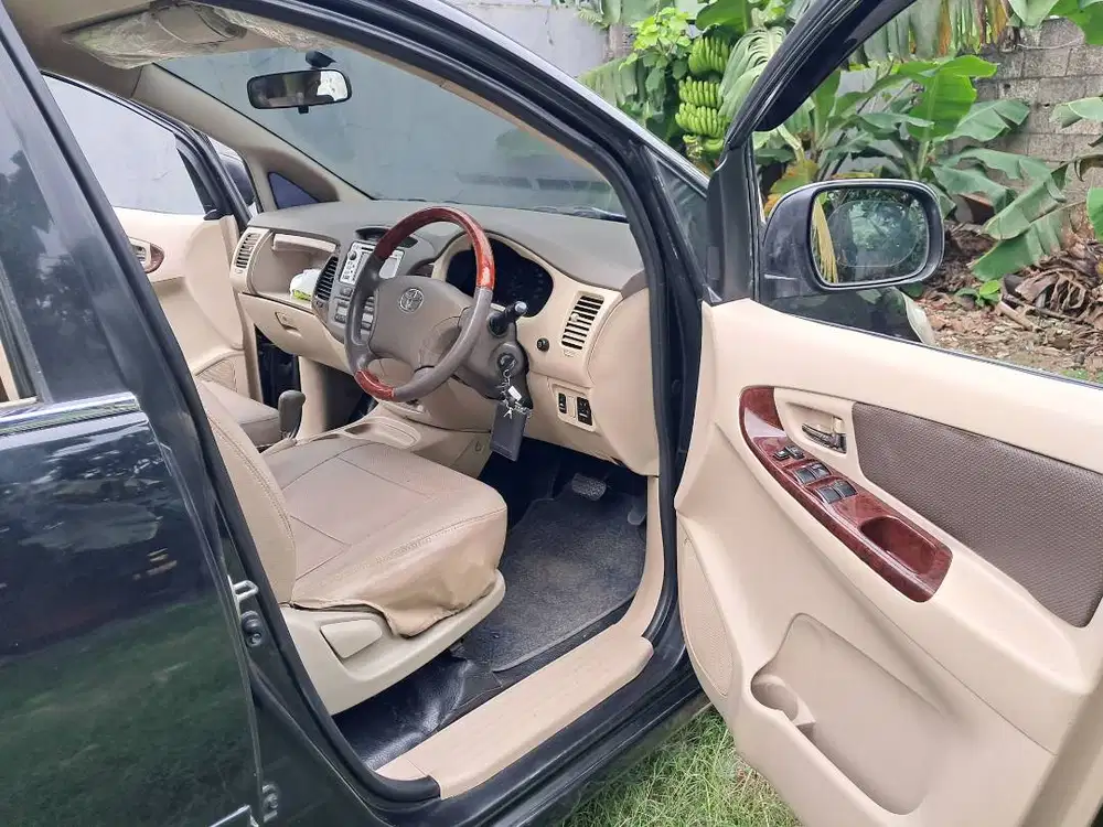 Innova matic V 2007 milik sendiri