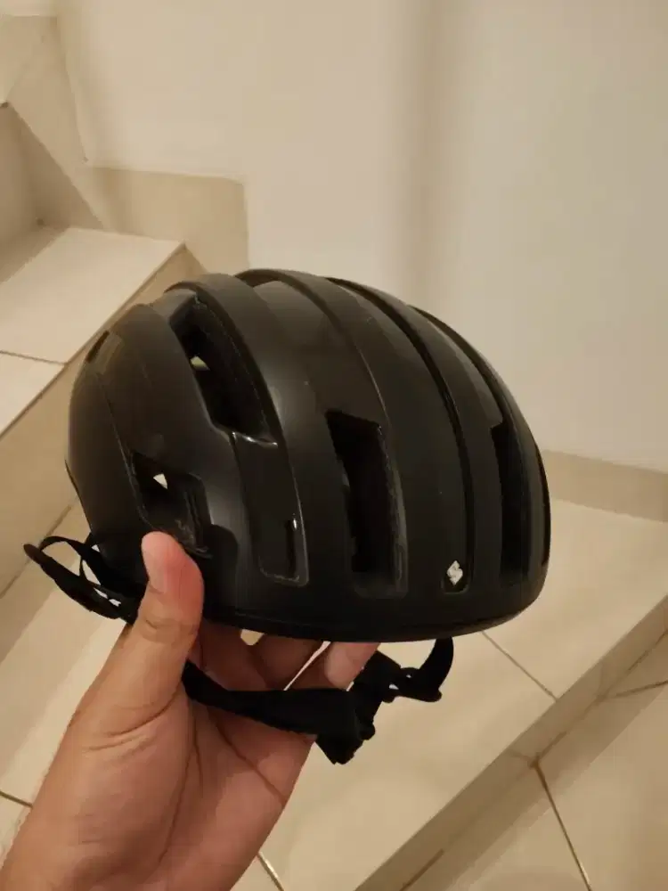 Helm Sweet Protection Outrider Matte Black