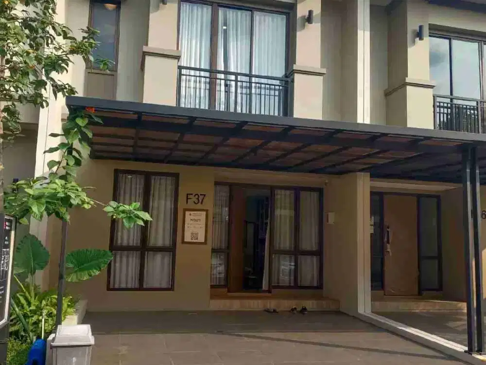 RUMAH 2 LANTAI SIAP HUNI DEKAT TOL DESARI