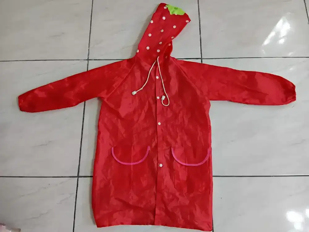 Jas hujan anak strawbery