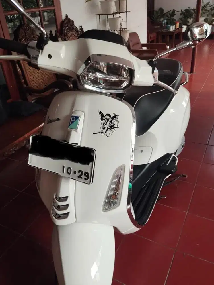Vespa sprint 2019 very low km